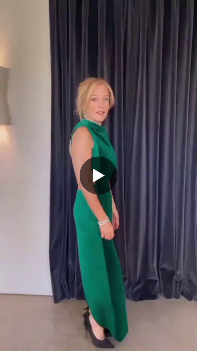 gillian anderson green dress shows off her beautiful dress., (via Gillian Anderson’s SM) sa_category: dresses. sa_sub_category: evening