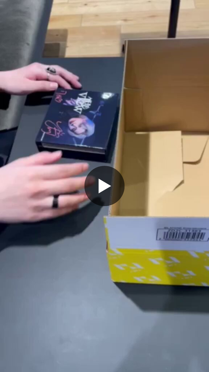 UNIVERSAL MUSIC STORE on X: 