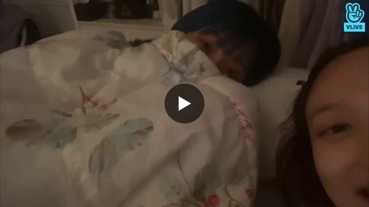 onceぅ ב-X: 【麗しのVLIVE②】 2020.08.10 ナヨン モモ / X