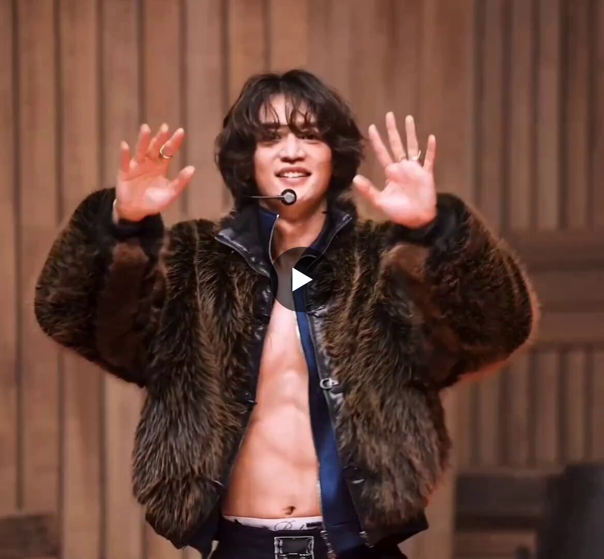 태민♥민호_Taemin_Minho_2min_SHINee_5 (ZOL) on X: 