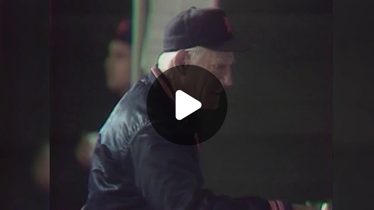 MLB on X: 